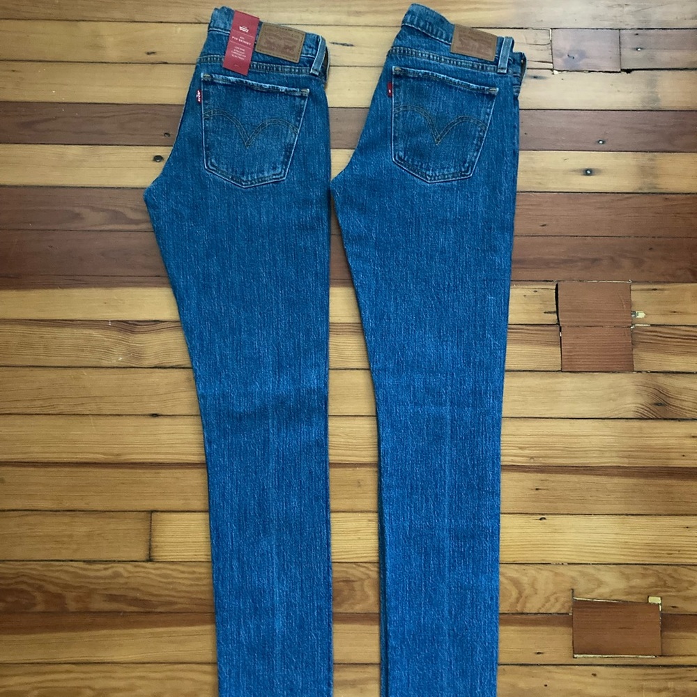 TWO PAIRS Levi’s 601 - Pin Skinny - 28x34